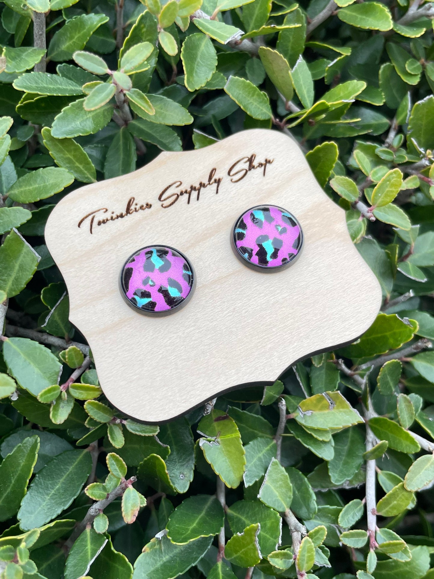 12mm Fuchsia/Aqua Leopard Print Earrings