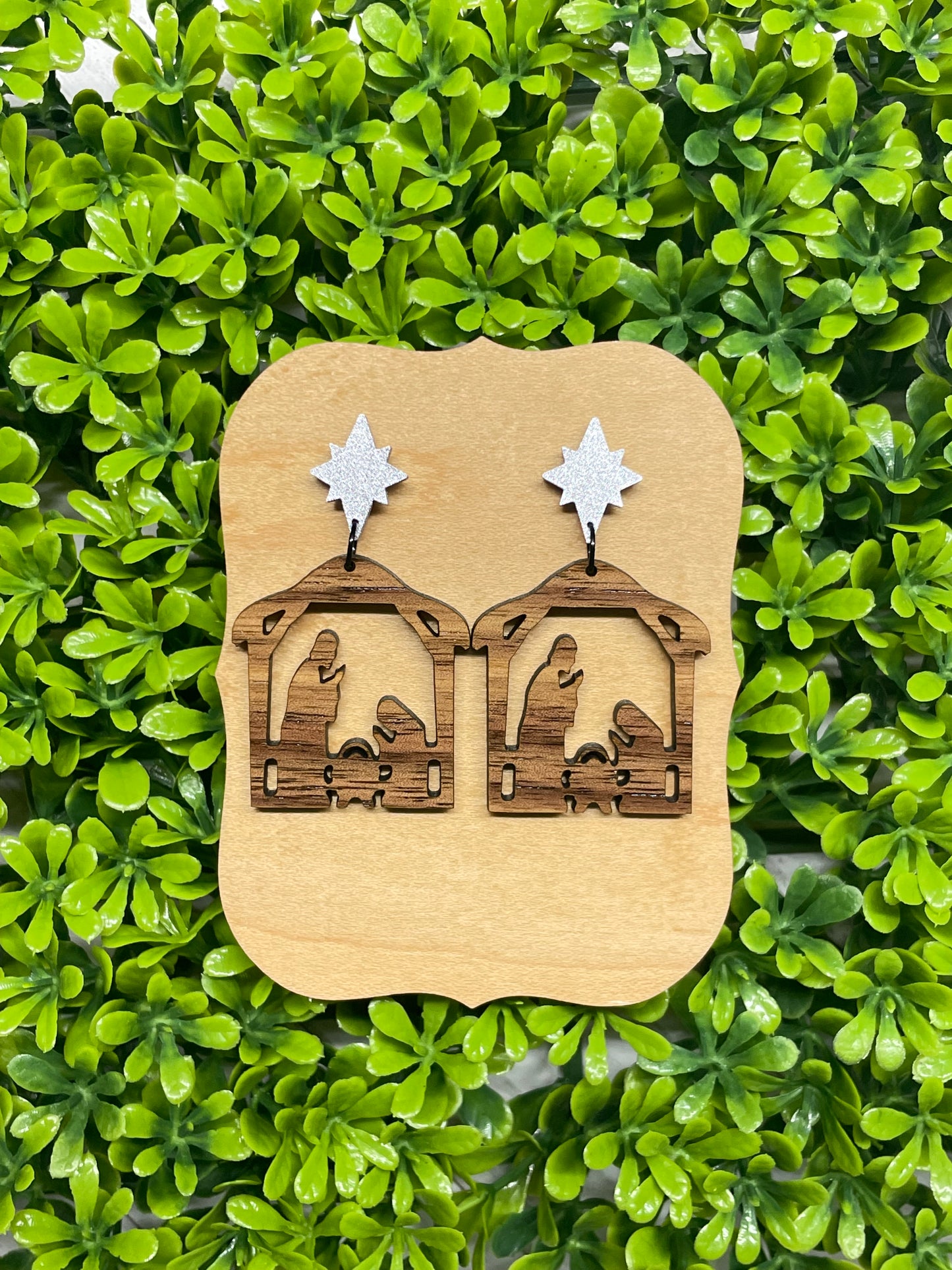 Nativity Scene Dangle & Star Stud | Christmas
