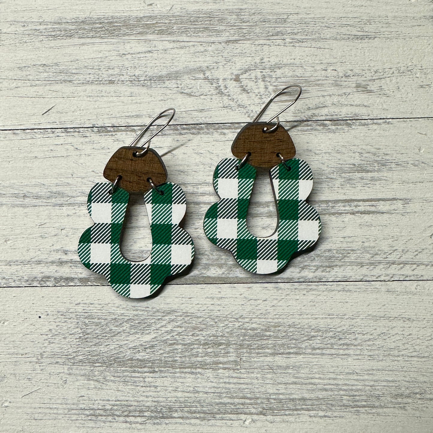 White & Green Plaid Dangle - G | St. Patrick’s Day Earrings