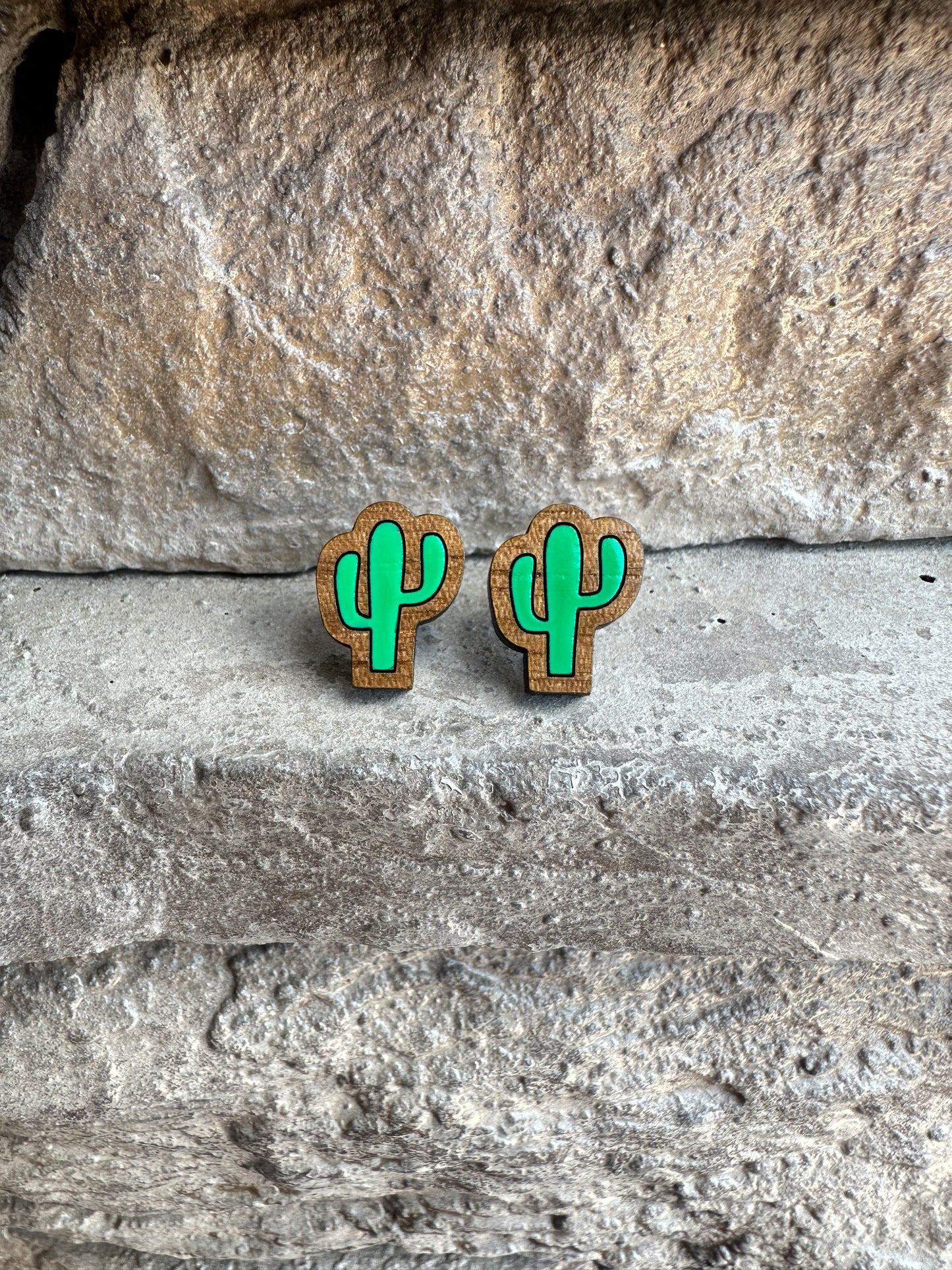Cactus Walnut Wood Stud